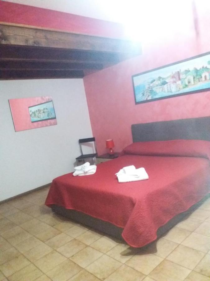 Su Casciu Bed & Breakfast Bosa Luaran gambar