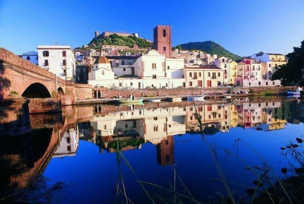 Su Casciu Bed & Breakfast Bosa Luaran gambar